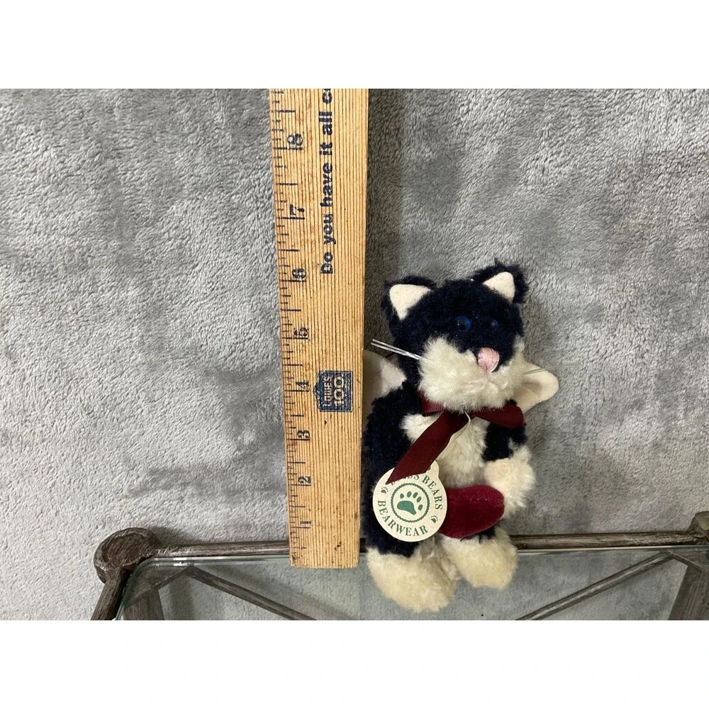 Boyds Bears vtg hand